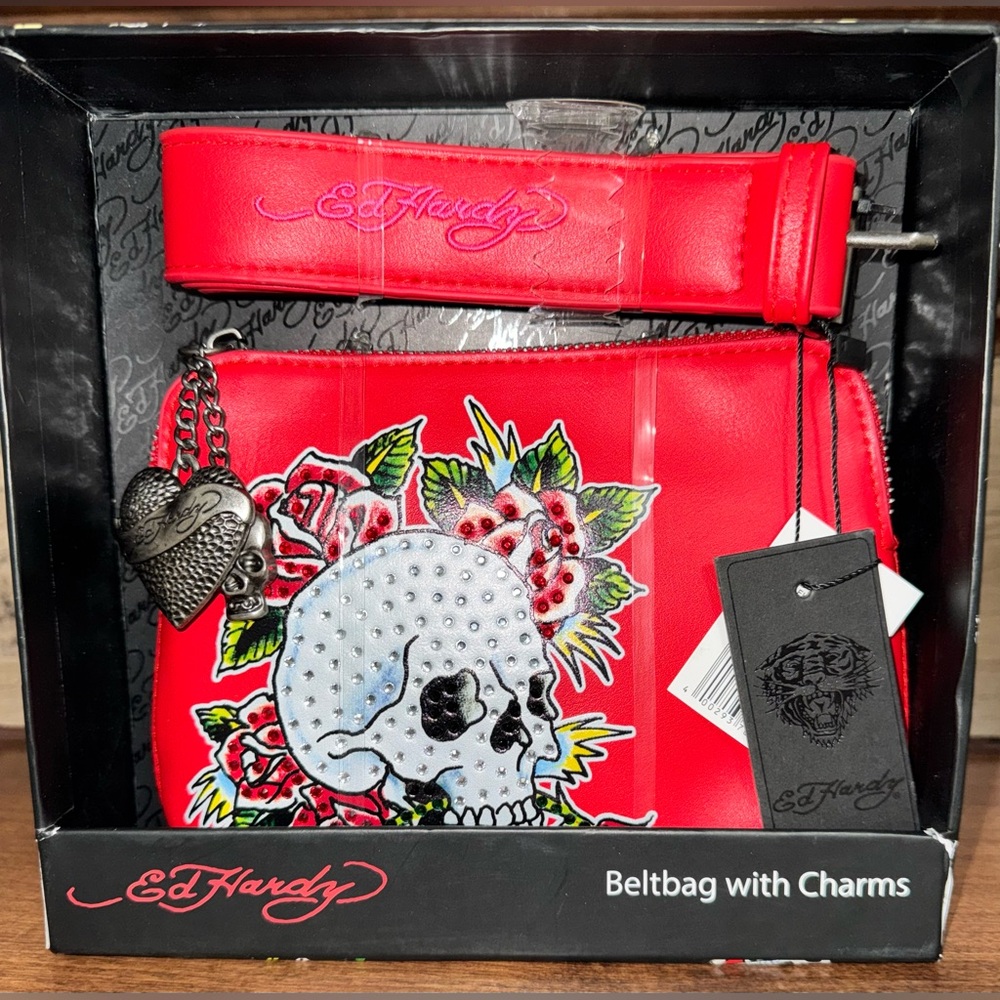 ✅Cute 🥰 Ed Hardy Beltbag w/Charms Studded Tattoo Skull Hearts Roses NEW GIFT BOX